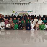 Santri dan para ustadz ustadzah pondok pesantren Miftahul Ulum/F.hnd