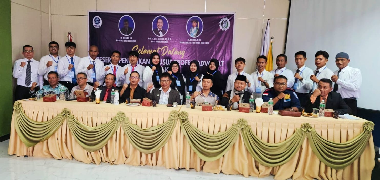 Bertempat di kampus Universitas Islam Negeri (UIN) Sjech M Djamil Djambek Bukittinggi, Sabtu (24/8) Dewan Pimpinan Cabang Perhimpunan Advokat Indonesia (DPC PERADI) Bukittinggi laksanakan pembukaan Pendidikan Khusus Profesi Advokat (PKPA).