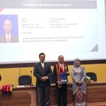 Kepala Sub Bagian Tata Usaha Kantor Kesyahbandaran dan Otoritas Pelabuhan Kelas ll Tanjungpinang, Harry Priambodo, S.Pi., M.H., bersama sang istri, Dela Resmayanti, S.E hingga dengan Ibunda Tercinta, Hj. Juariah bersama-sama Guru Besar Ilmu Hukum Tata Negara Universitas Batam Prof. Dr. H.M Soerya Respationo, S.H., M.H., M.M., Kamis (12/9/24) di Rumengan Hall, Kota Batam, Provinsi Kepulauan Riau (Kepri), (F/Potensi.news).