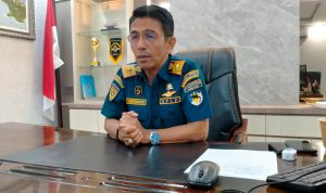 Kepala Kantor Kesyahbandaran dan Otoritas Pelabuhan Kelas ll Tanjungpinang, Ridwan Chaniago, M.Mar.E,. Saat di jumpai di ruangan kerjanya. (F/Potensi.news).