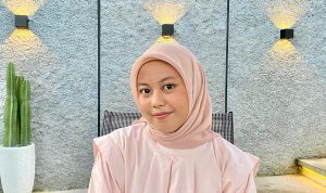 Mahasiswi Sekolah Tinggi Ilmu Ekonomi (STIE) Pembangunan, Adelia Septi Ananta, Kota Tanjungpinang, Provinsi Kepulauan Riau (Kepri), (f/potensi.news).