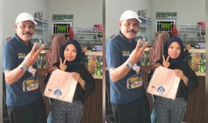 Dalam rangka berkenaan dengan Jum’at Berkah kali ini berbagi di sekitar Bintan center ini di bagi gratis kepada masyarakat yang berkunjung di kedai kopi la kopi, Jumat (11/10 2024), Tanjungpinang, (f/potensi.news).