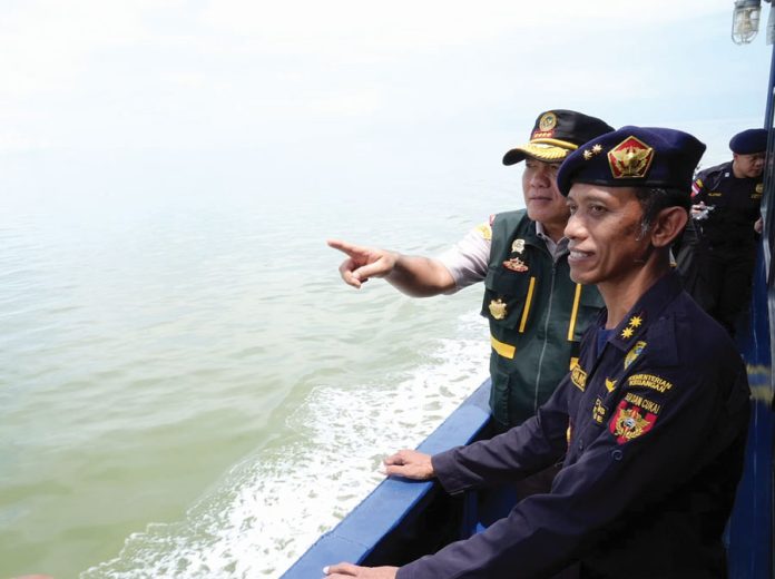 Patroli bersama Barantin dan Bea Cukai Kepri dan Tanjungbalai Karimun, meningkatkan pengawasan jalur laut perbatasan Indonesia, (F/istimewa).