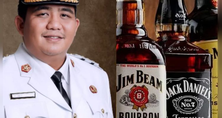 Bupati Bintan, Roby Kurniawan, S.P.W.K., dan sebelahan atau gandeng dengan foto Minuman Beralkohol (Mikol), (f/ist).
