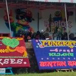 Terlihat papan bunga berisi ucapan selamat dan sukses atas pembukaan Kijang Game Zone di Jalan Sei Datuk, Kijang Kota, Kecamatan Bintan Timur, Kabupaten Bintan, Minggu (19/04/2026). (Foto: Potensi.news/Tim)