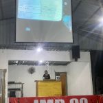 Dugaan praktik perjudian lotto Kim JMB 99 disebut berlangsung di sebuah pujasera yang berada persis di samping Kolam Renang Dendang Ria, Jalan Ir. Sutami No.12, Kelurahan Tanjung Pinang Timur, Kecamatan Bukit Bestari, Kota Tanjungpinang. Aktivitas tersebut terpantau langsung di lokasi pada Sabtu (16/05/26) lalu. (F/Potensi.news dan tim)