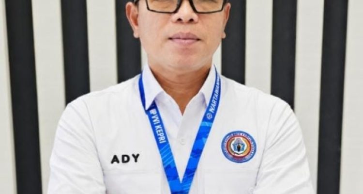 Ketua Umum Komunitas Jurnalis Kepulauan Riau, Ady Indra Pawennari (F/ist).