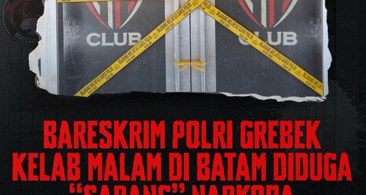 Petugas Bareskrim Polri memasang garis polisi di area HH Club Planet 3.0 Pub & KTV, Batam, yang diduga menjadi lokasi pengungkapan kasus peredaran narkoba. Dalam operasi tersebut, petugas mengamankan 32 orang yang terdiri dari tersangka dan saksi serta menyita sejumlah barang bukti narkotika (potensi.news).