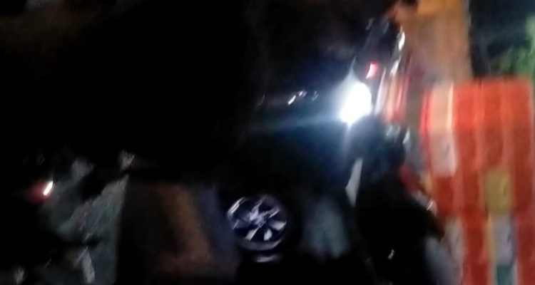 Kecelakaan lalu lintas (laka lantas) yang melibatkan dua sepeda motor terjadi di kawasan Batu 10, Kota Tanjungpinang, Kepulauan Riau, tepatnya di depan area pemakaman, Kamis (01/10/2026) sekitar pukul 19.30 WIB. (F/potensi.news)
